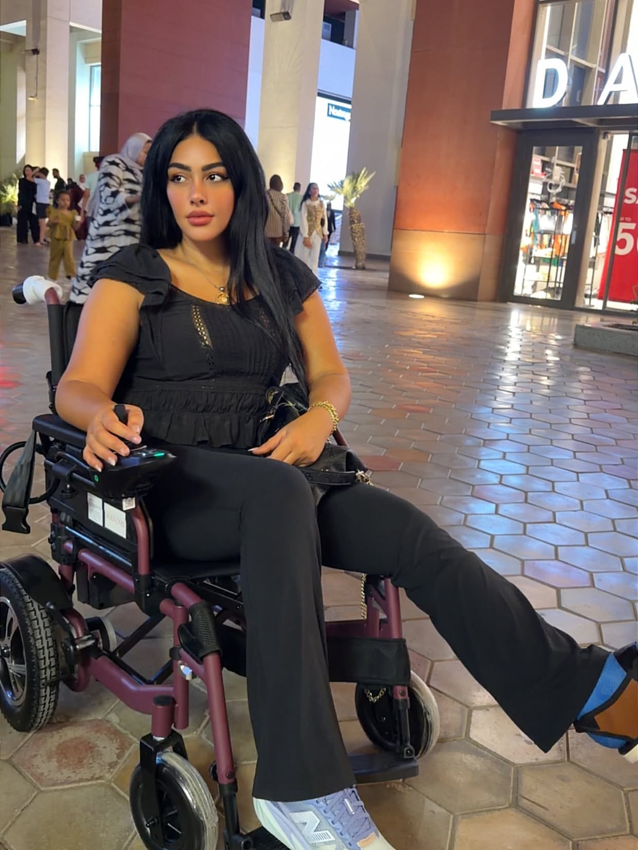 الفنانة نرمين الفنانة نرمين